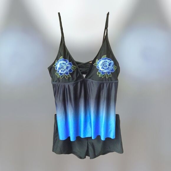 ROSEGAL Ombre Lattice Floral Embroidered Applique Two- Piece Plus Size  Swimsuit - Picture 2 of 16